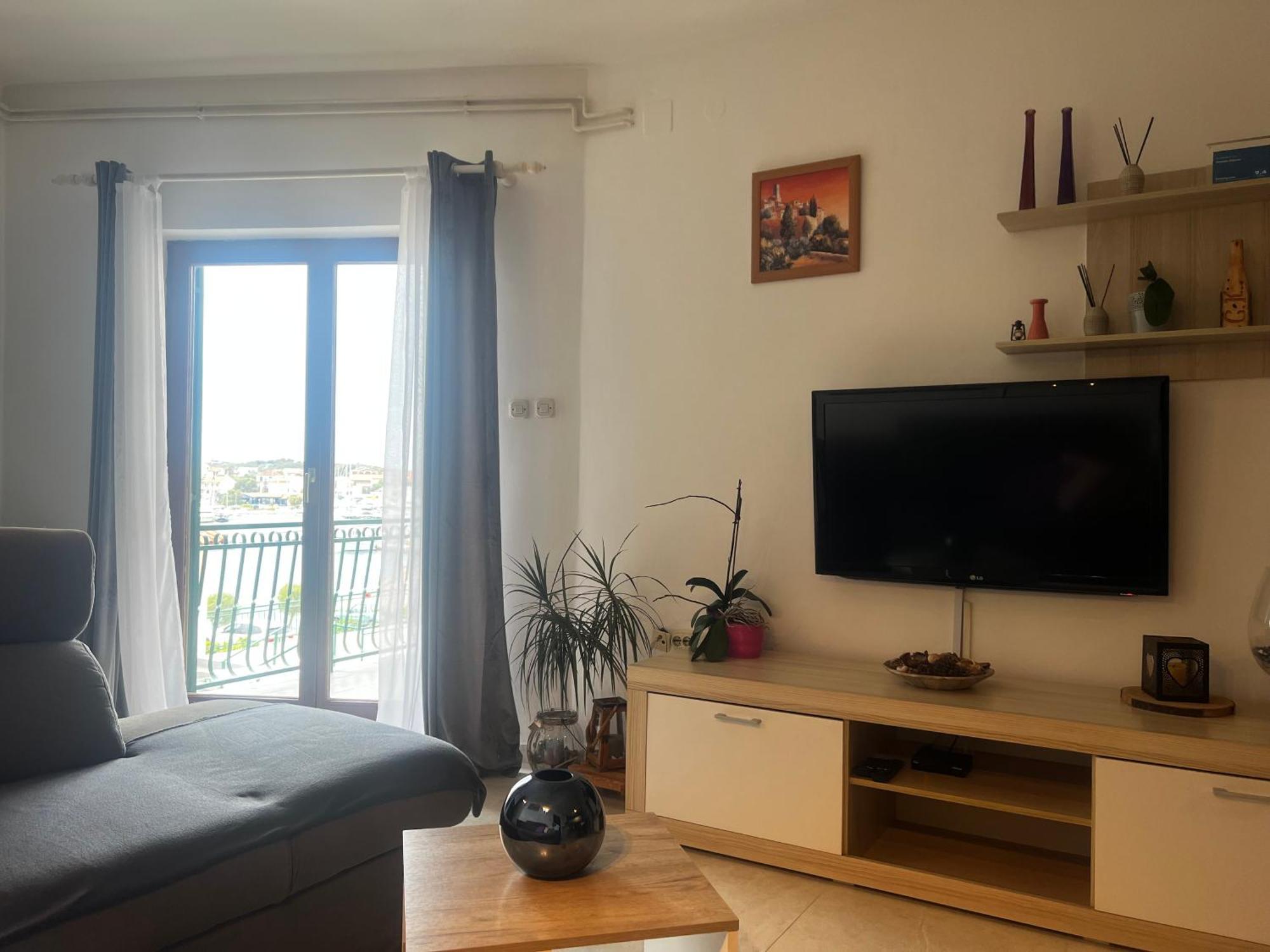 House Klarin Apartment *